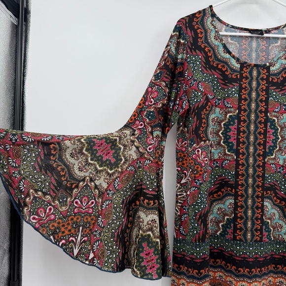 La Vanya Top Women 1X Multicolor Flare Sleeves Southwest Paisley Stretch Tunic - Picture 3 of 12